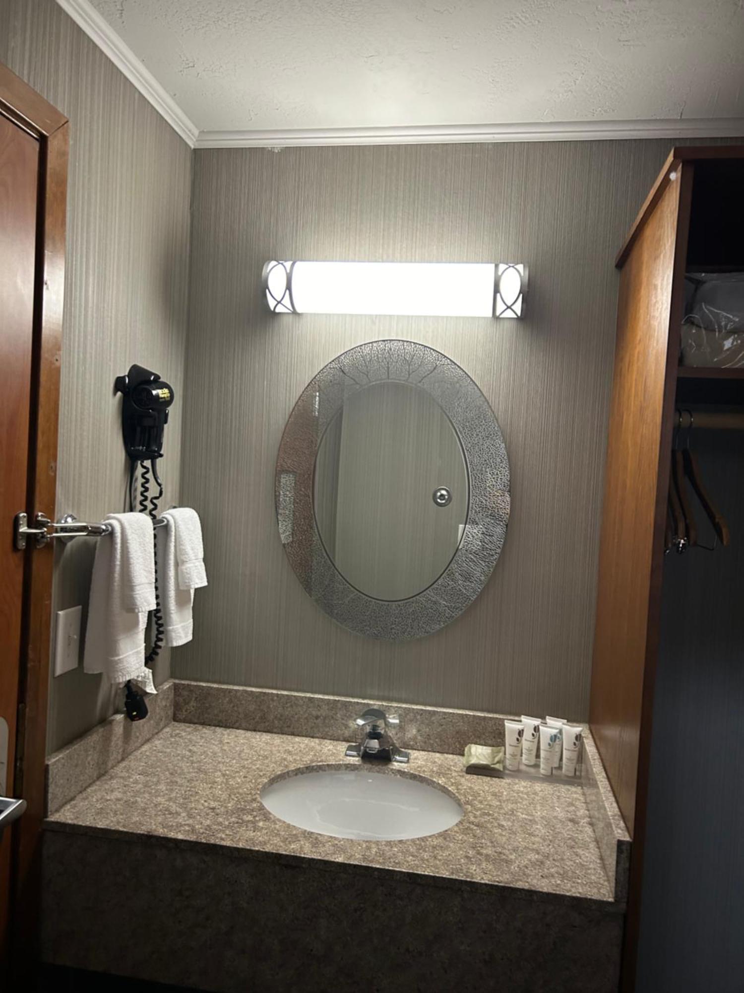 Country Inn & Suites By Radisson, Delta Park North Portland Eksteriør bilde